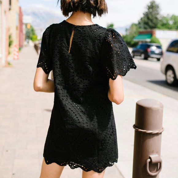 FINAL FEW❗️Eva Black Lace Dress - Picture 3 of 8